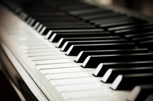 Bí quyết chọn mua đàn Piano điện chỉ bằng mắt thường 2