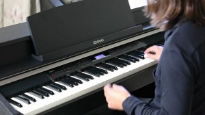 Phân biệt đàn Piano điện Casio Privia và Celviano 3